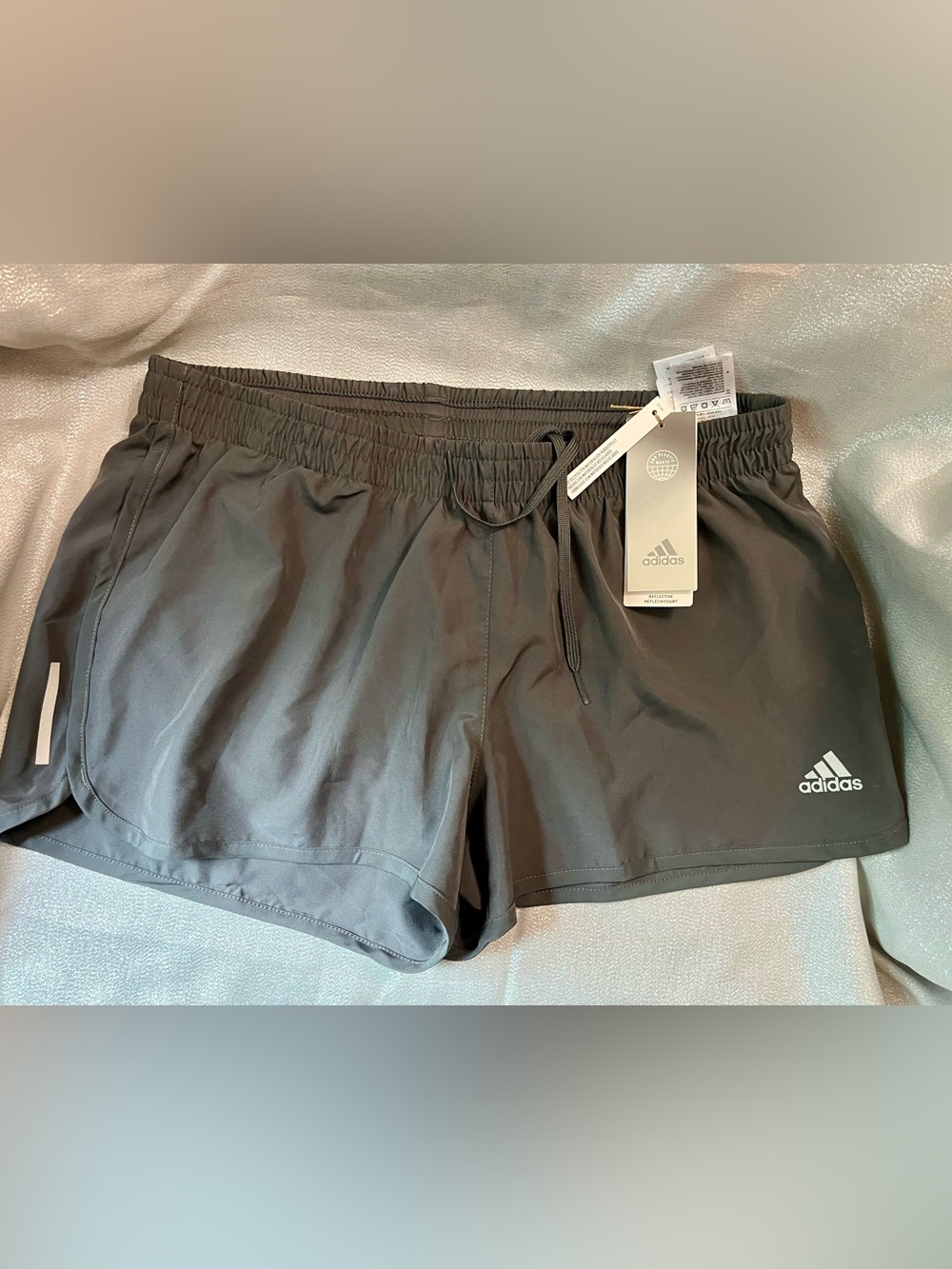 Adidas M3 Medium Gray Women’s Running Shorts Aeroready New with Tags